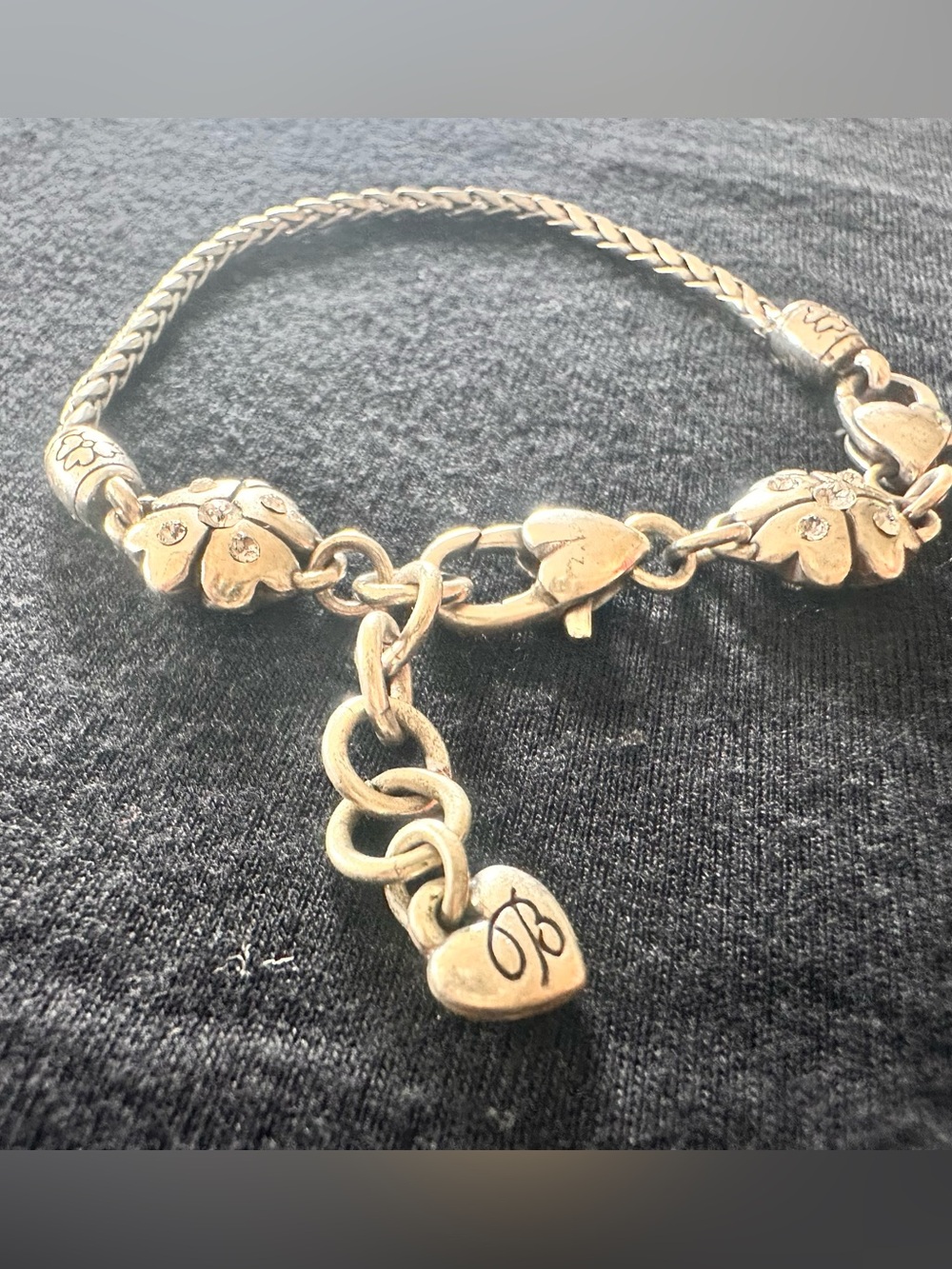 Brighton Heart Slide bracelet Holds charms, beads Crystal hearts on clasp 7.5”